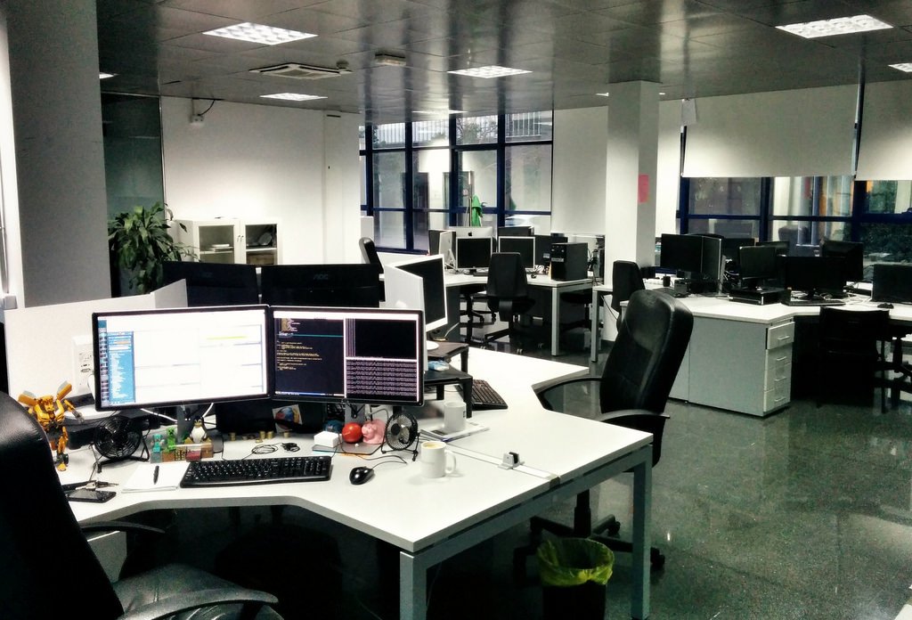 ¿A QUE MEDIOS DE COMUNICACIÓN HEMOS DE ENVIAR LAS NOTAS DE PRENSA?