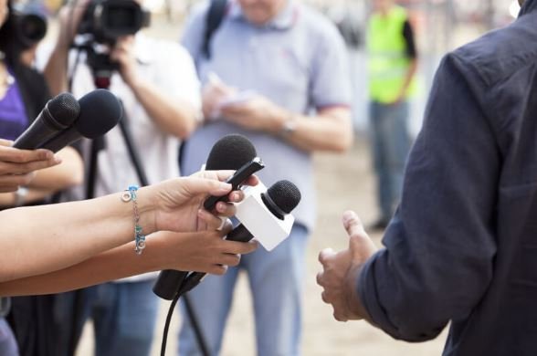Com tenir una bona relació amb els mitjans de comunicació?