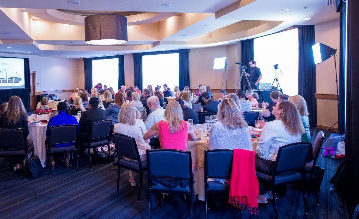 Les relacions públiques dins d’una agència publicitat Barcelona