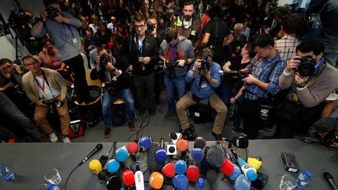 ¿CUÁNTO DEBERÍA DURAR UNA RUEDA DE PRENSA?