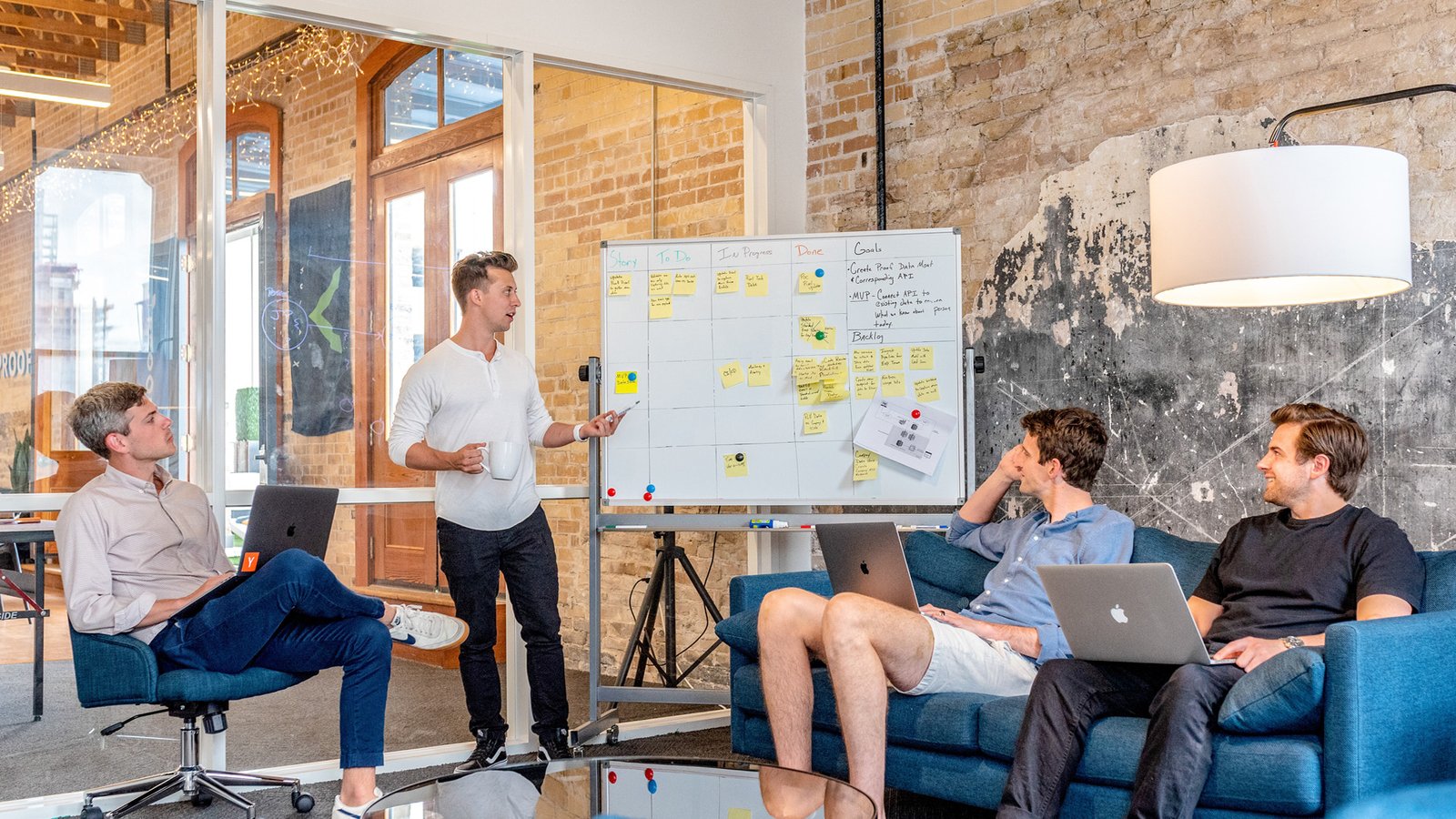 Qué es y cómo hacer un plan de medios