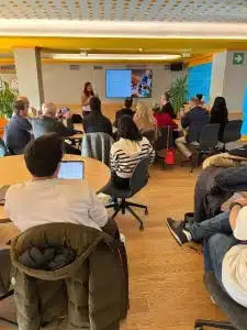 Presentación producto: Eventos en Madrid Traductor E1 por Empleados Vasco