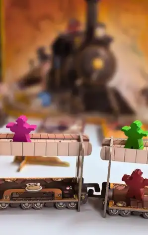 Unión de trenes: Asmodee Estrategia comunicación realizada por V3rtice